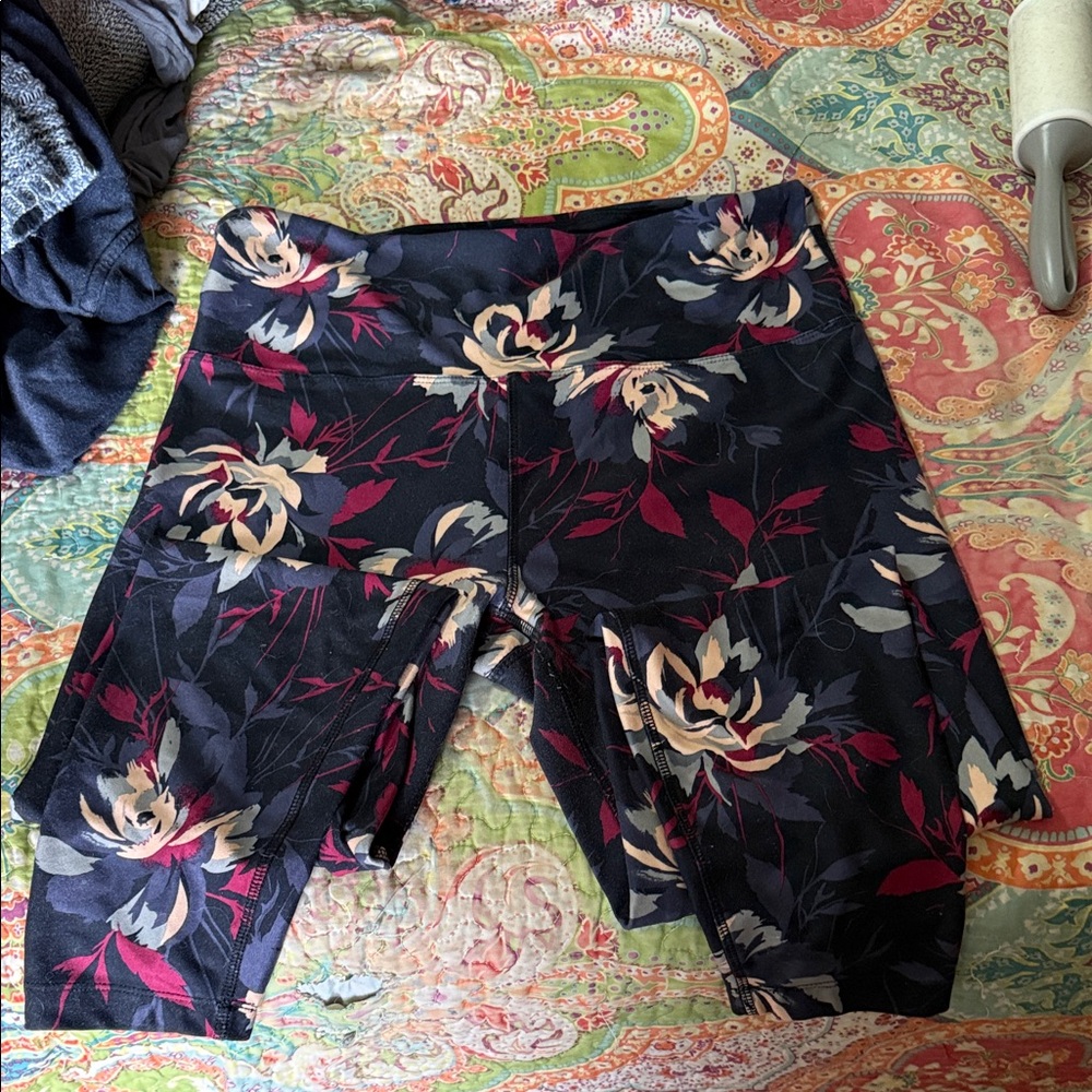 Bally Black and Red Floral women’s leggings